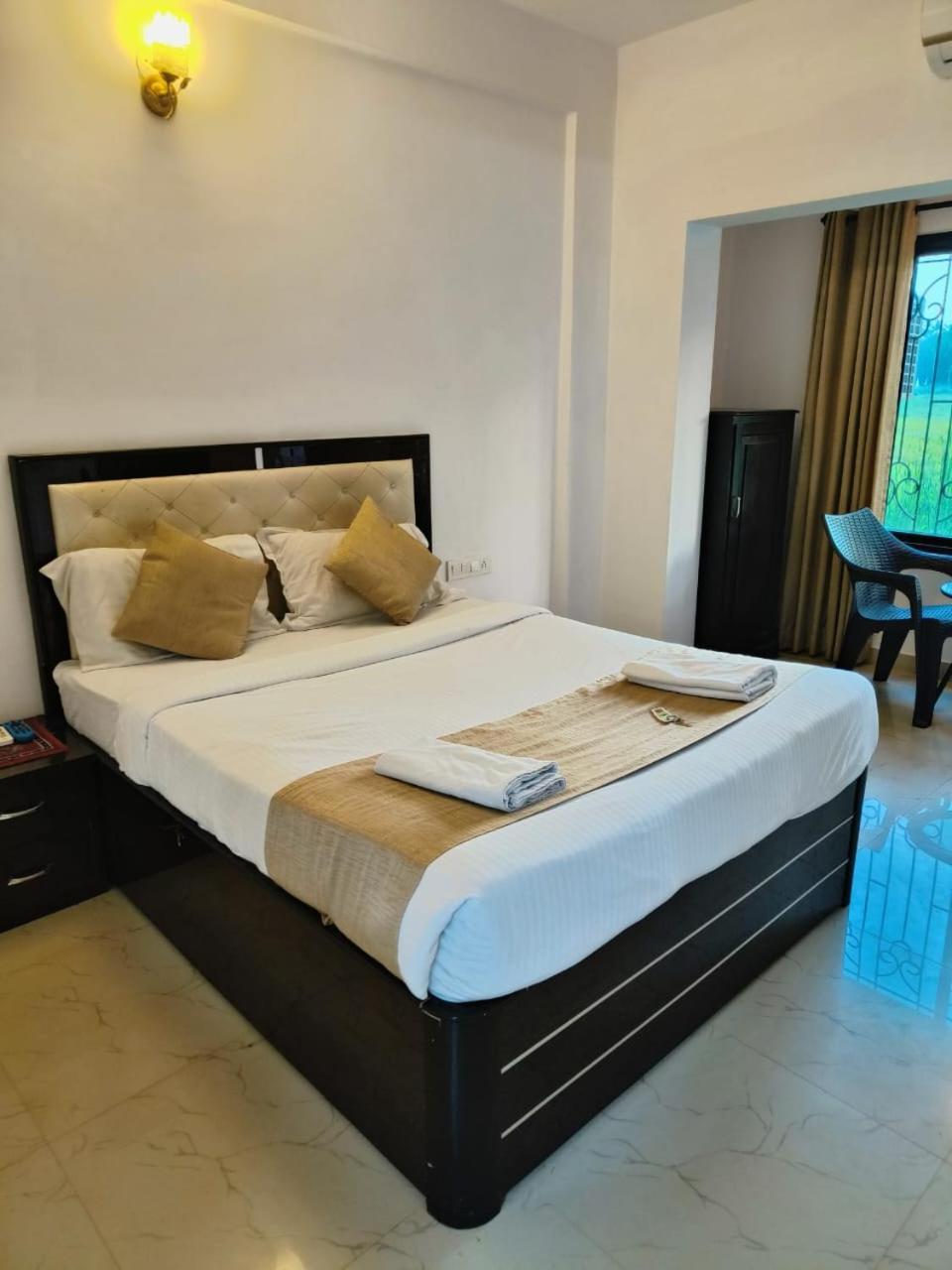 Hotel Green Field View Candolim Esterno foto