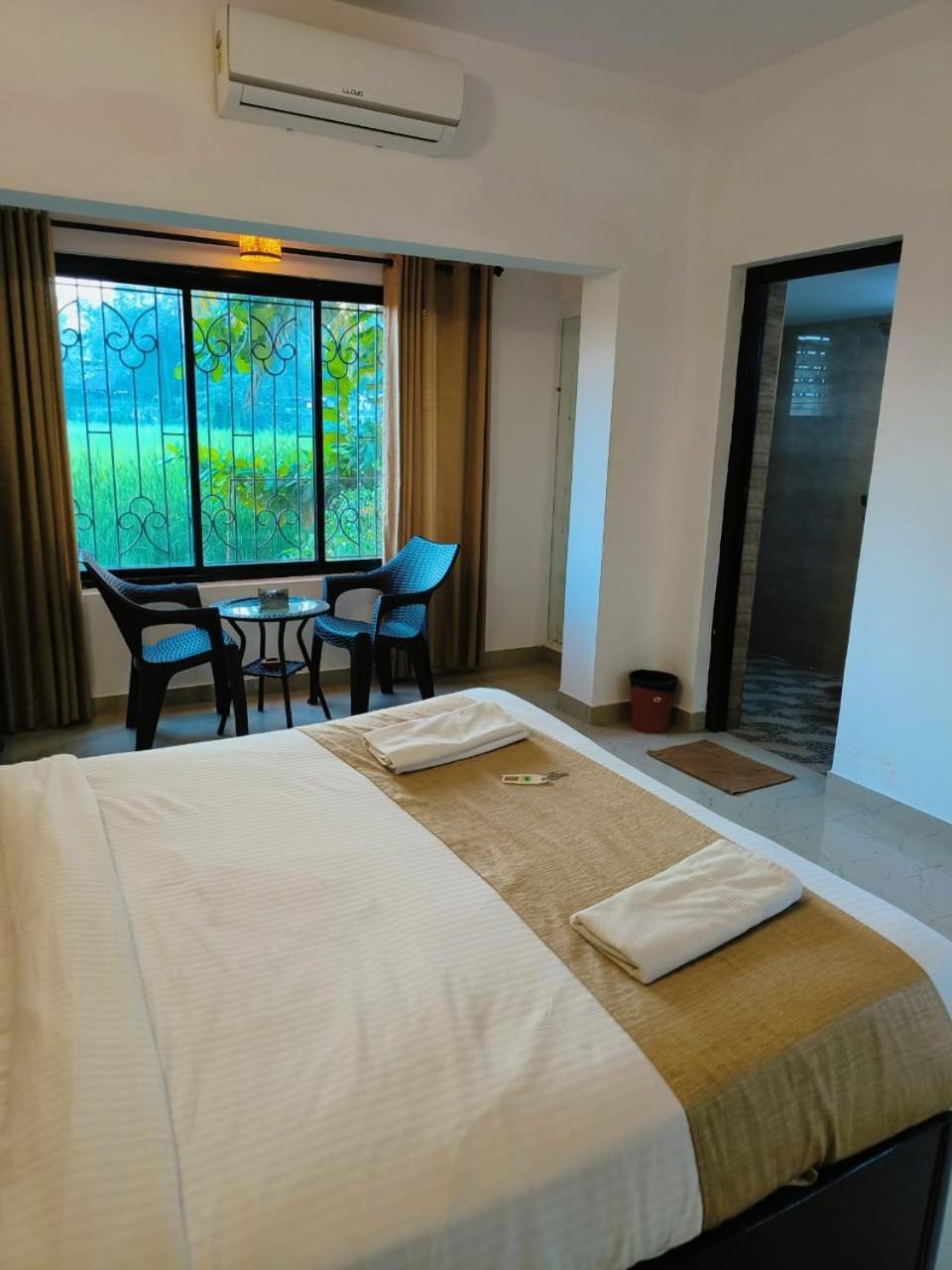 Hotel Green Field View Candolim Esterno foto