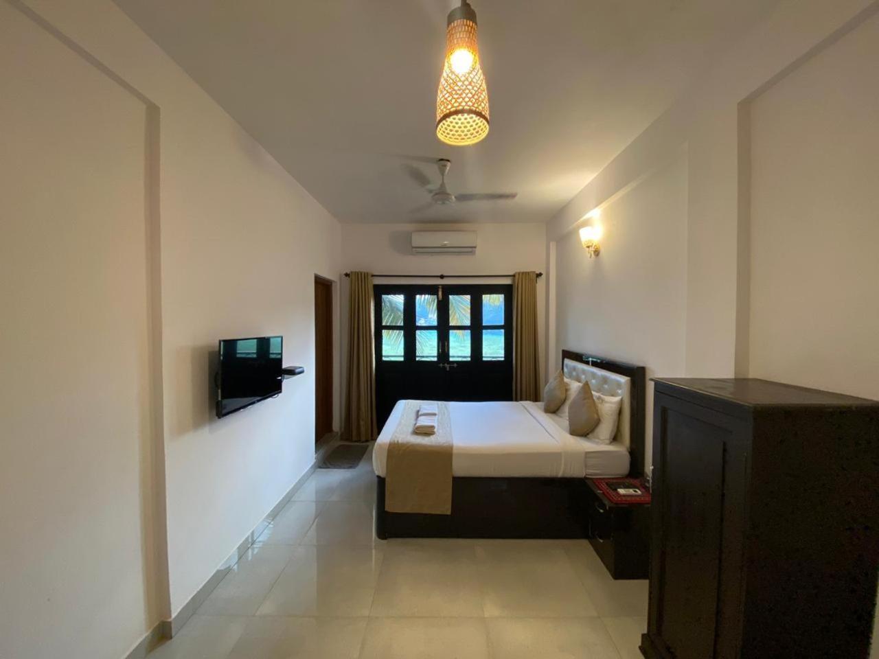 Hotel Green Field View Candolim Esterno foto