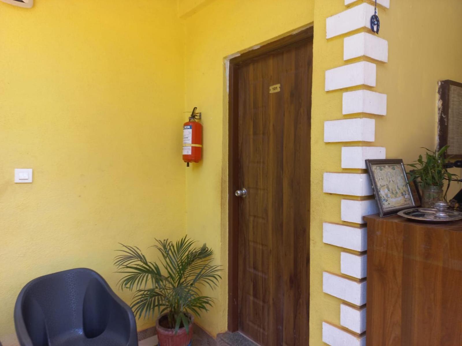 Hotel Green Field View Candolim Esterno foto